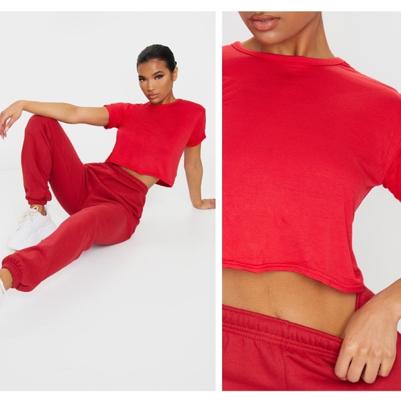 PrettyLittleThing Basic Roll Sleeve Crop T-Shirt - Picture 3 of 9